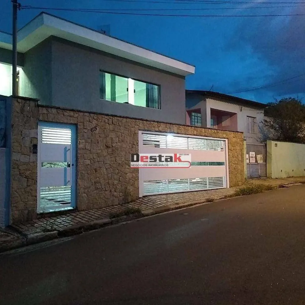 Sobrado, 4 quartos, 215 m² - Foto 1