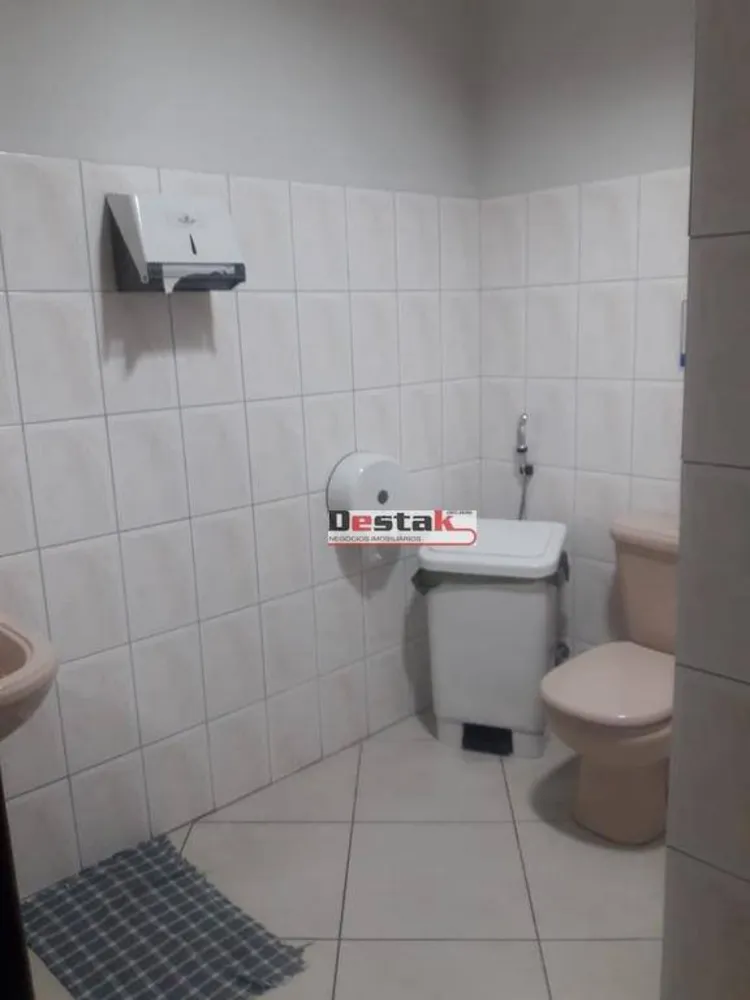 Casa, 1 quarto, 306 m² - Foto 2