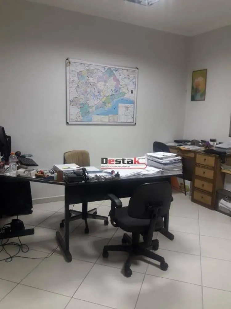 Casa, 1 quarto, 306 m² - Foto 3