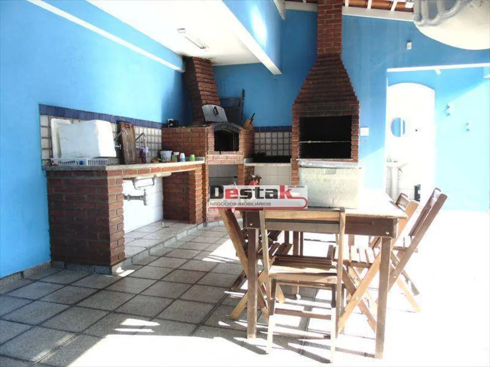 Sobrado, 6 quartos, 250 m² - Foto 2