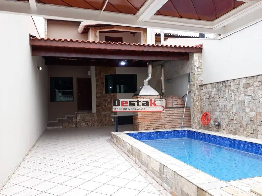 Sobrado, 4 quartos, 622 m² - Foto 1