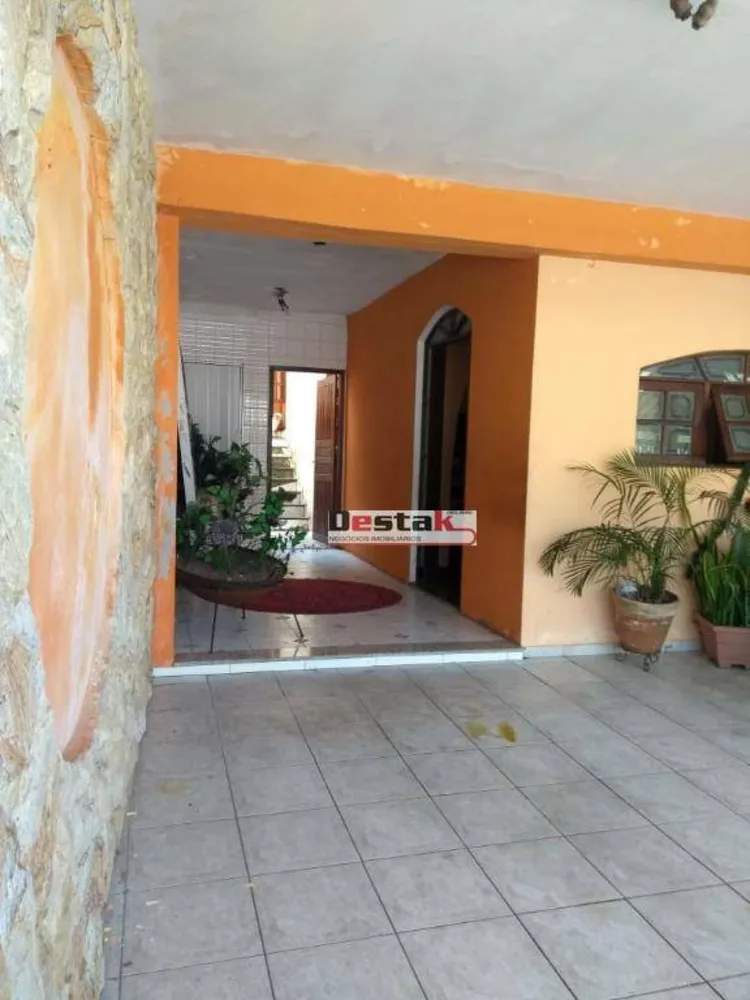 Sobrado, 4 quartos, 230 m² - Foto 1