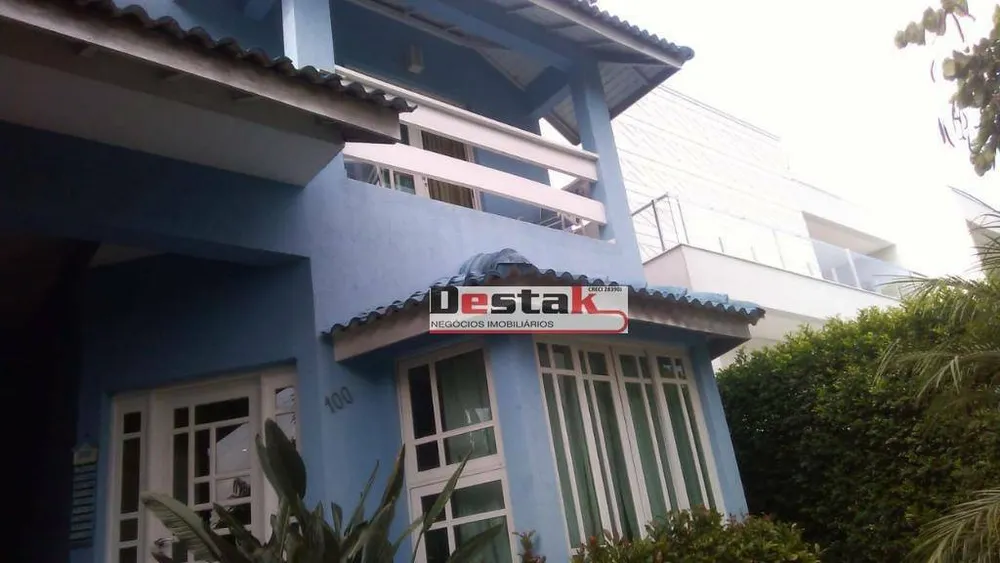 Sobrado, 5 quartos, 300 m² - Foto 1
