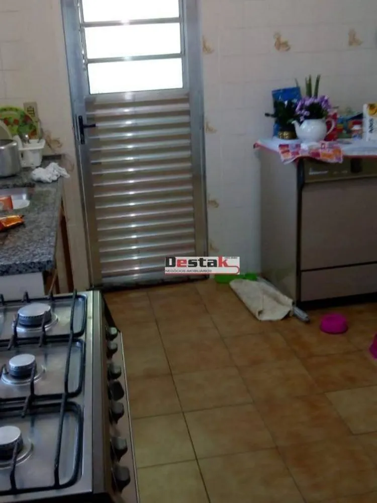 Sobrado, 3 quartos, 253 m² - Foto 3