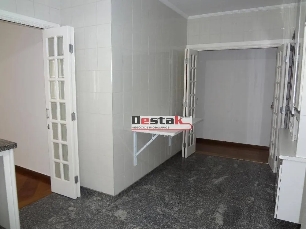 Apartamento, 3 quartos, 211 m² - Foto 2