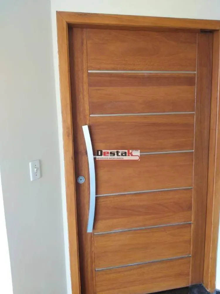 Sobrado, 3 quartos, 185 m² - Foto 2