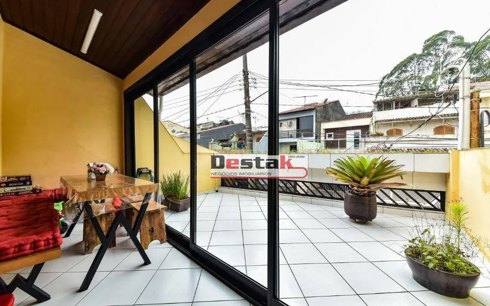 Sobrado, 3 quartos, 181 m² - Foto 2