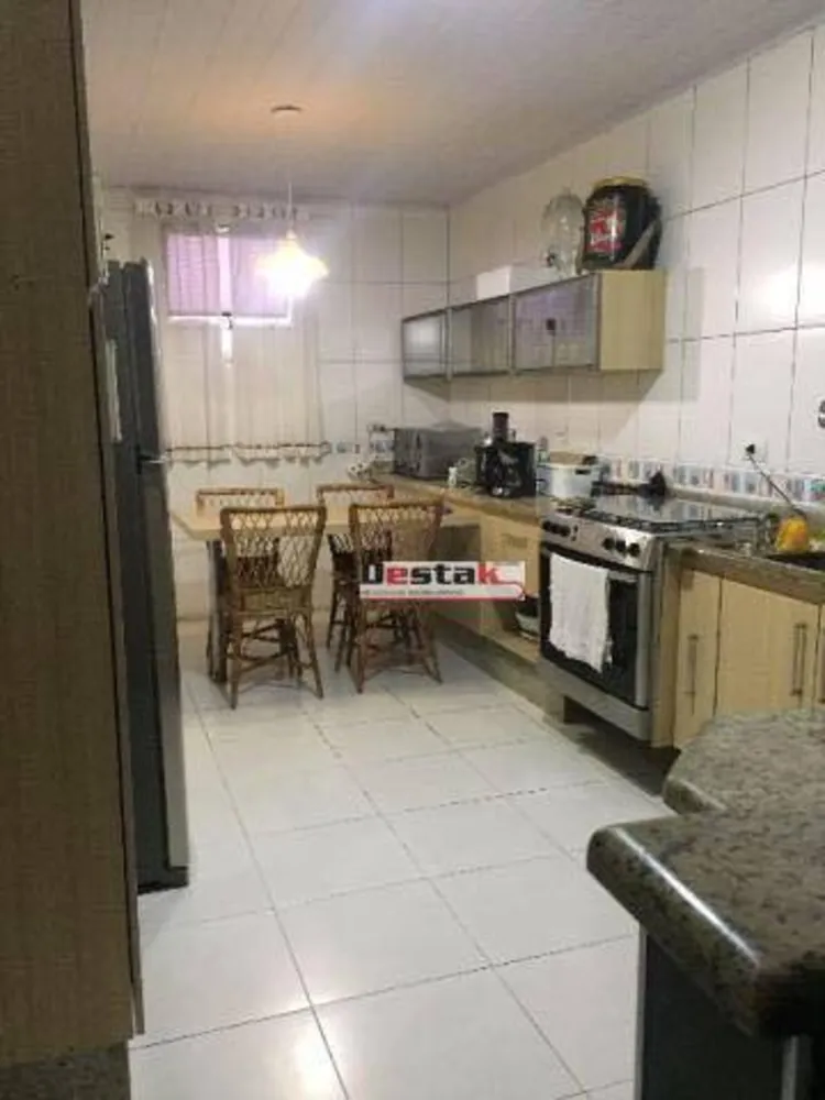 Casa, 2 quartos, 292 m² - Foto 1