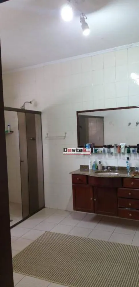 Sobrado, 3 quartos, 202 m² - Foto 2