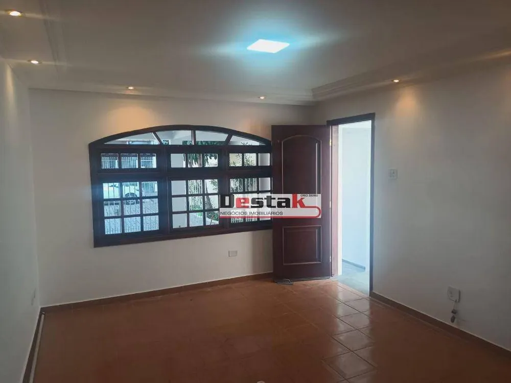 Sobrado, 3 quartos, 320 m² - Foto 3