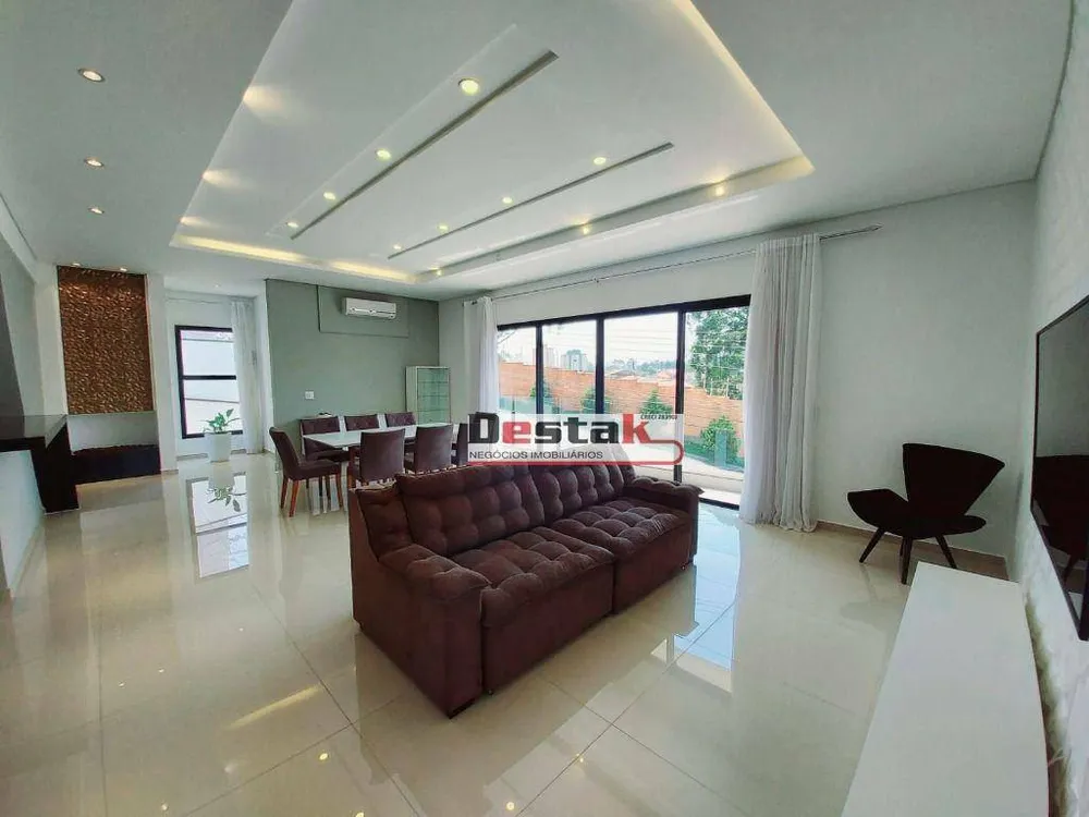 Sobrado, 3 quartos, 380 m² - Foto 2
