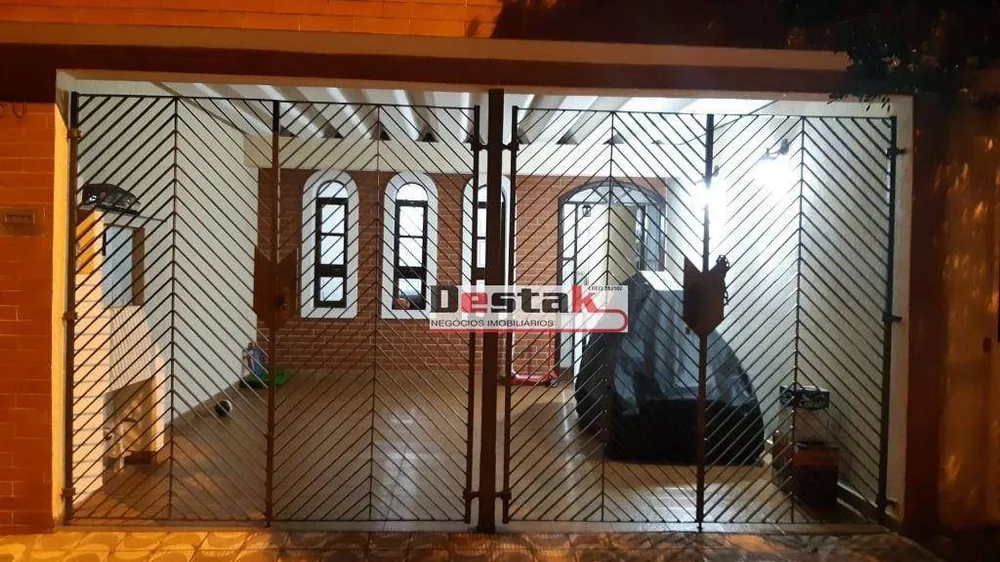 Sobrado, 3 quartos, 170 m² - Foto 1