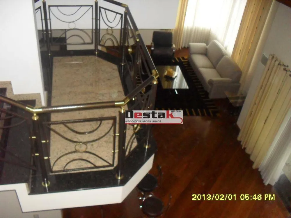 Sobrado, 3 quartos, 500 m² - Foto 1