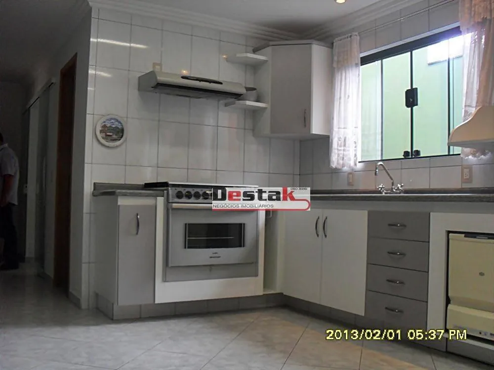 Sobrado, 3 quartos, 500 m² - Foto 3