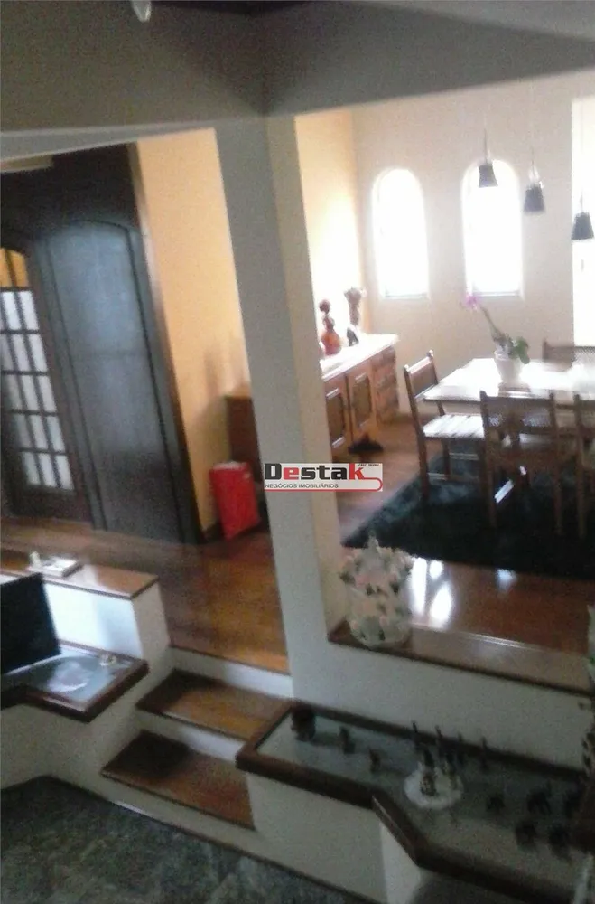 Sobrado, 3 quartos, 200 m² - Foto 1