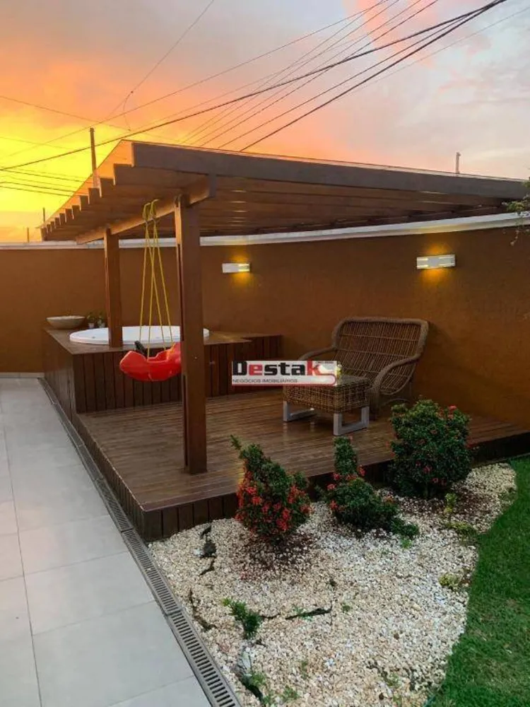 Casa, 3 quartos, 411 m² - Foto 1