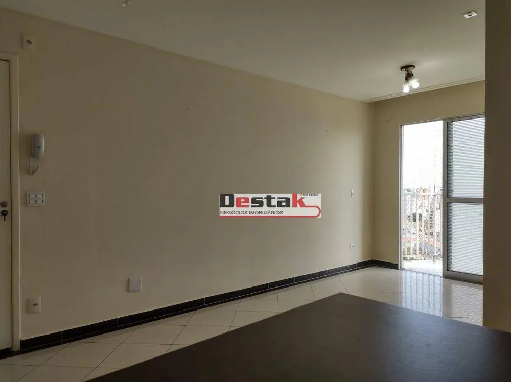 Apartamento, 2 quartos, 61 m² - Foto 2