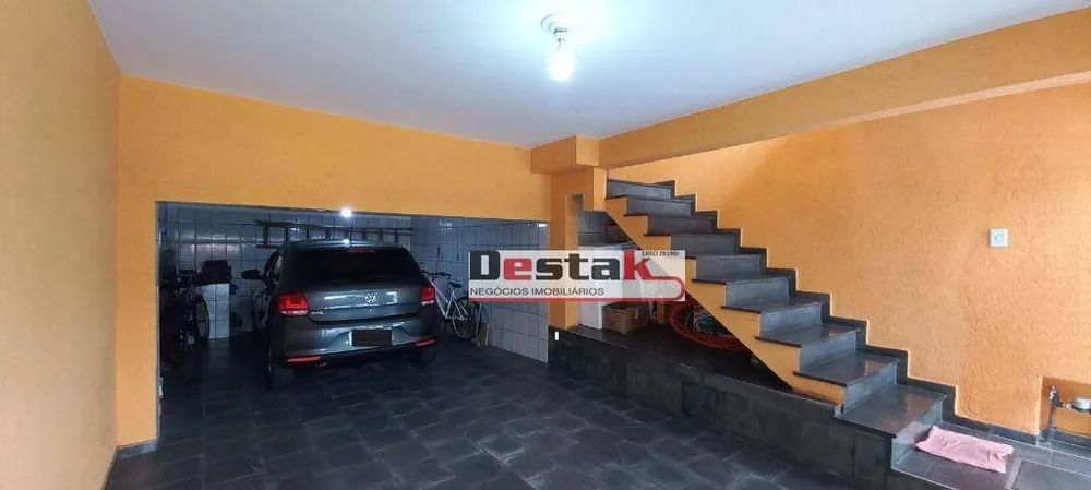 Sobrado, 3 quartos, 215 m² - Foto 2