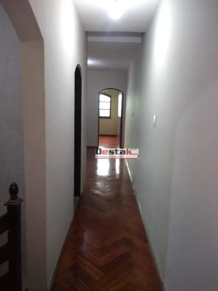 Sobrado, 3 quartos, 181 m² - Foto 2