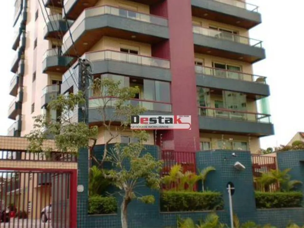 Apartamento, 4 quartos, 235 m² - Foto 1