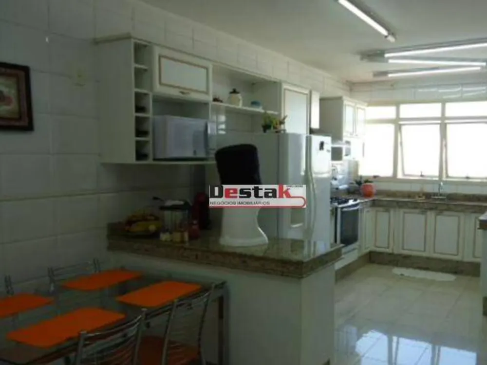 Apartamento, 4 quartos, 235 m² - Foto 4