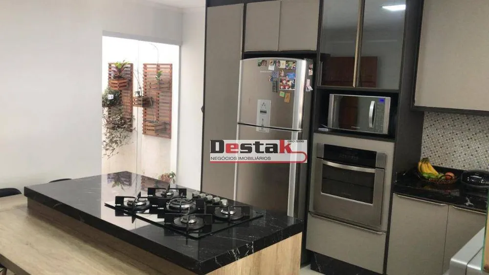 Sobrado, 3 quartos, 190 m² - Foto 1
