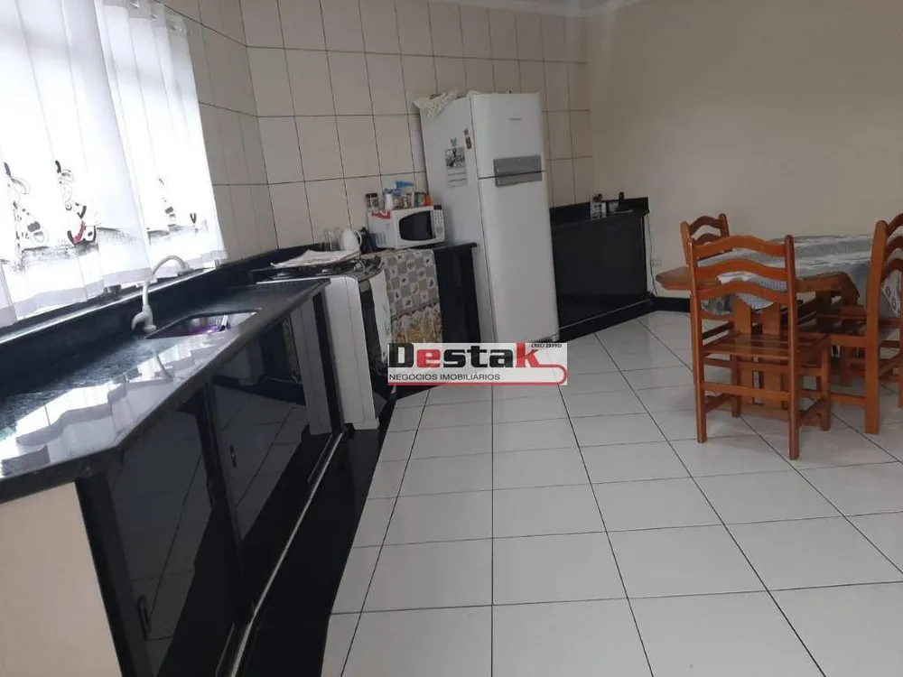Sobrado, 3 quartos, 362 m² - Foto 1