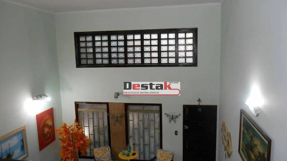 Casa, 4 quartos, 234 m² - Foto 2