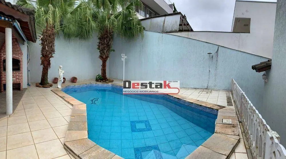 Sobrado, 4 quartos, 360 m² - Foto 1