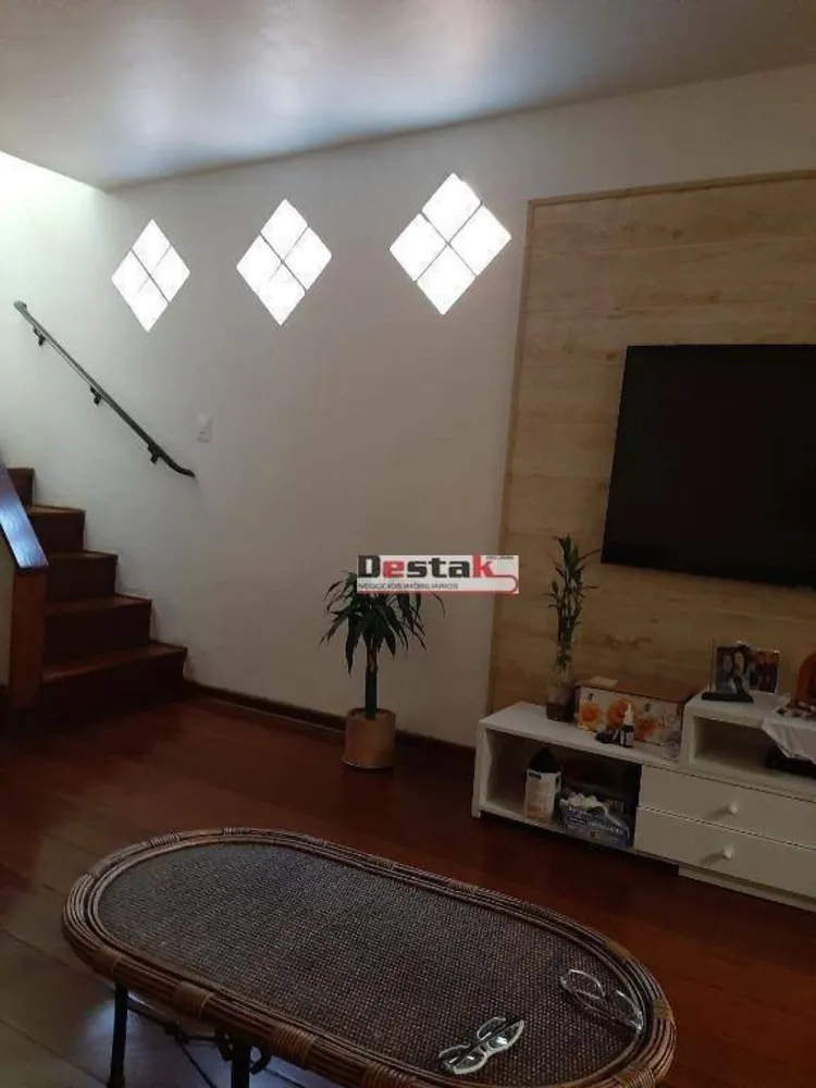 Sobrado, 4 quartos, 185 m² - Foto 1