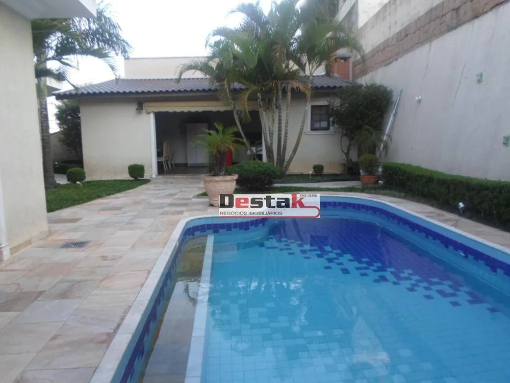 Sobrado, 5 quartos, 840 m² - Foto 2