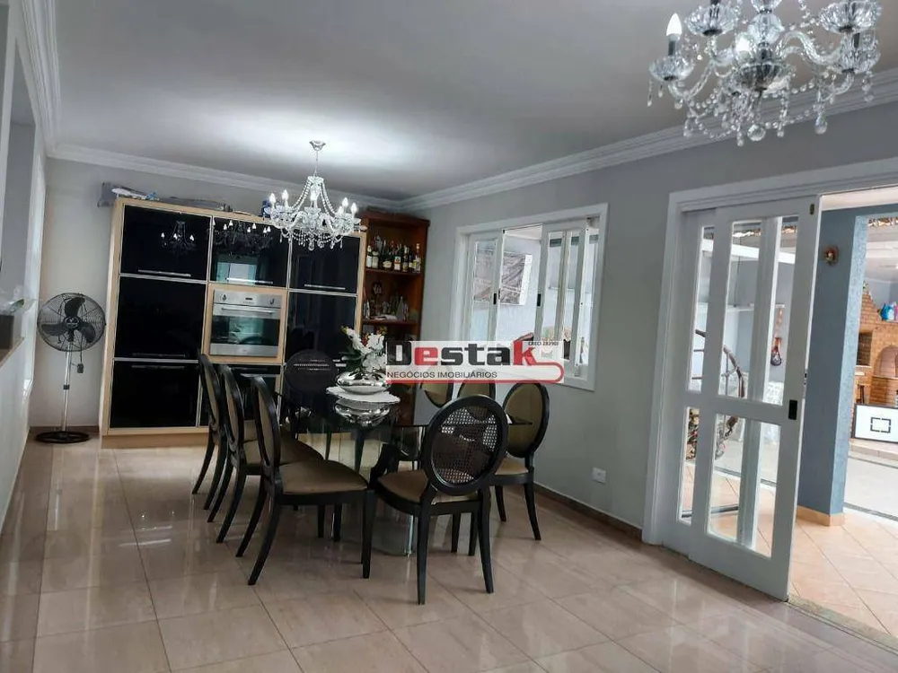 Sobrado, 4 quartos, 410 m² - Foto 3