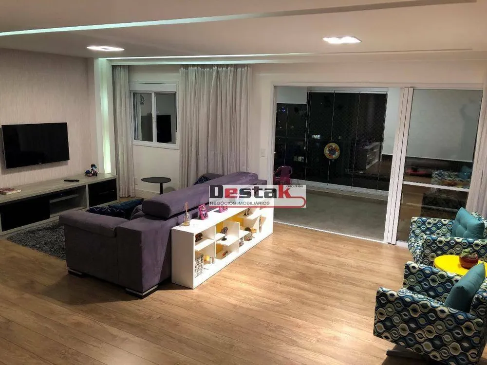 Apartamento, 3 quartos, 147 m² - Foto 1