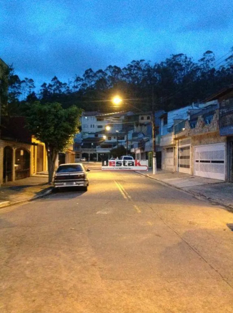 Sobrado, 3 quartos, 195 m² - Foto 2