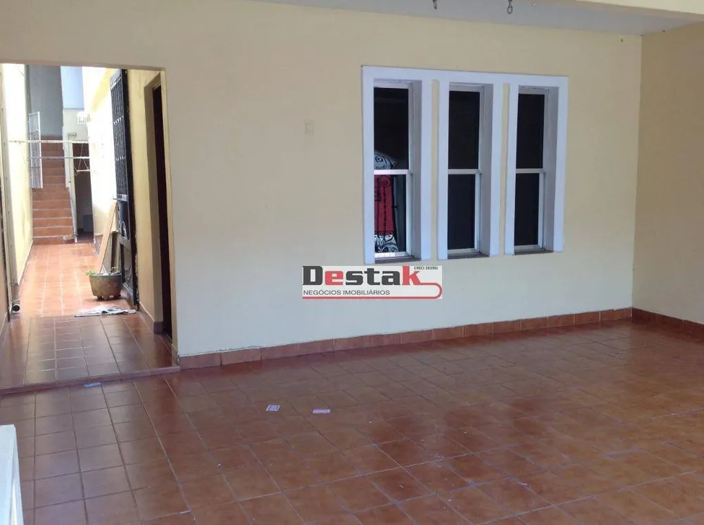 Sobrado, 3 quartos, 195 m² - Foto 1