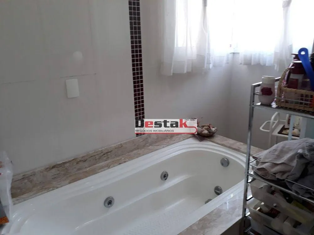 Sobrado, 3 quartos, 239 m² - Foto 3