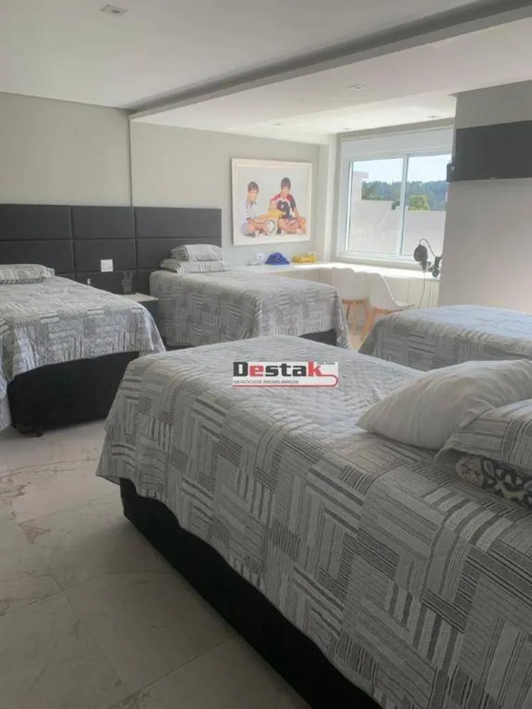 Sobrado, 4 quartos, 741 m² - Foto 2