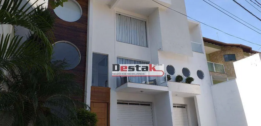 Sobrado, 4 quartos, 498 m² - Foto 2
