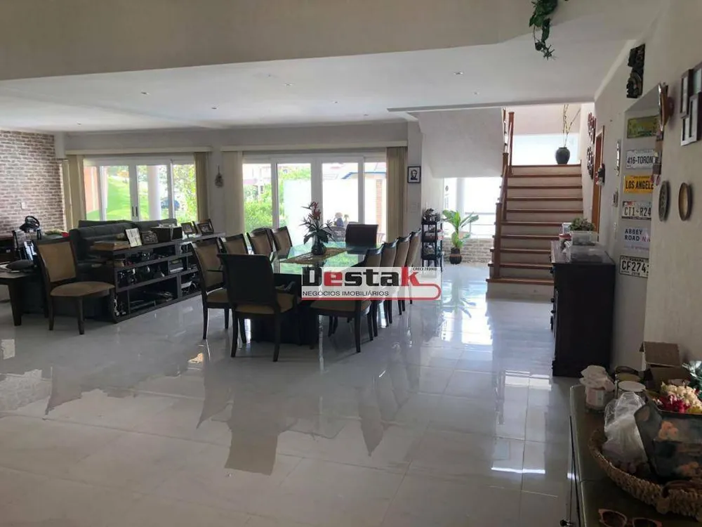 Sobrado, 3 quartos, 460 m² - Foto 1