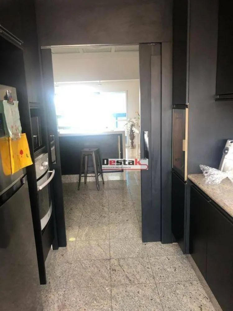 Apartamento, 3 quartos, 181 m² - Foto 4
