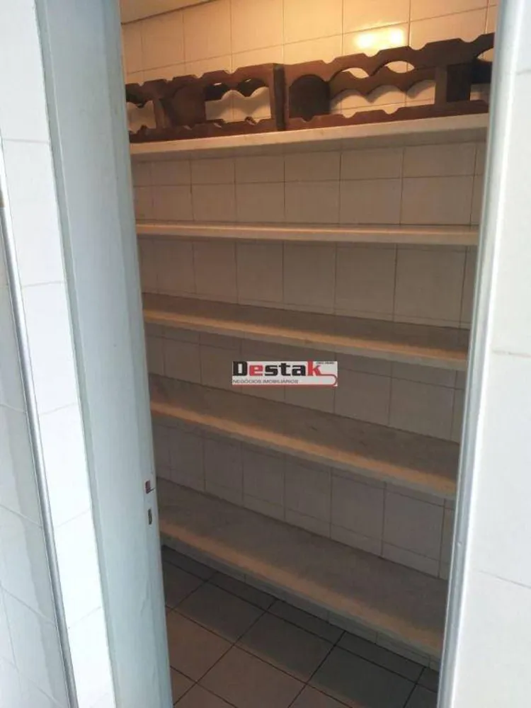 Apartamento, 3 quartos, 334 m² - Foto 2