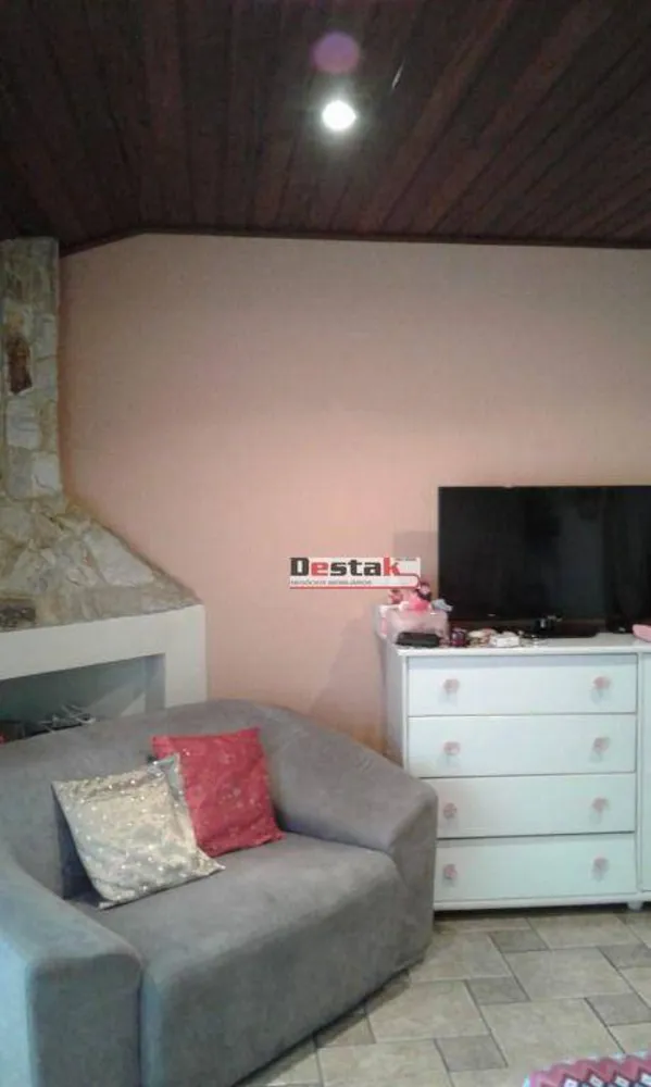 Sobrado, 3 quartos, 353 m² - Foto 1