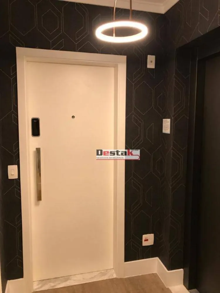 Apartamento, 3 quartos, 130 m² - Foto 2