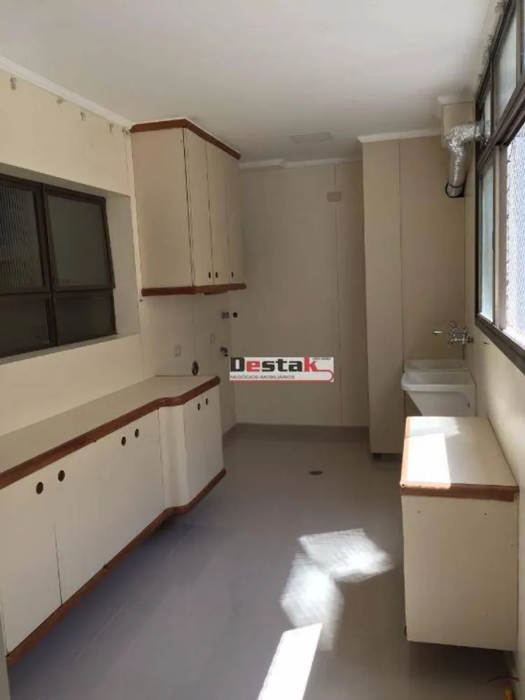 Apartamento, 2 quartos, 240 m² - Foto 1