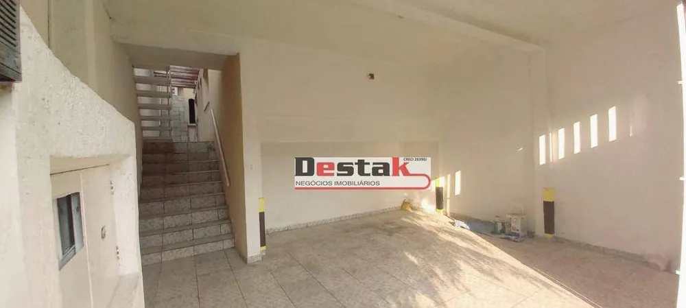 Sobrado, 4 quartos, 180 m² - Foto 2