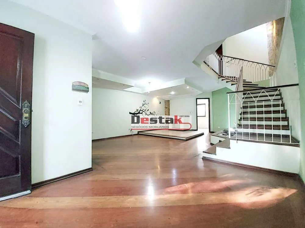 Sobrado, 3 quartos, 252 m² - Foto 2