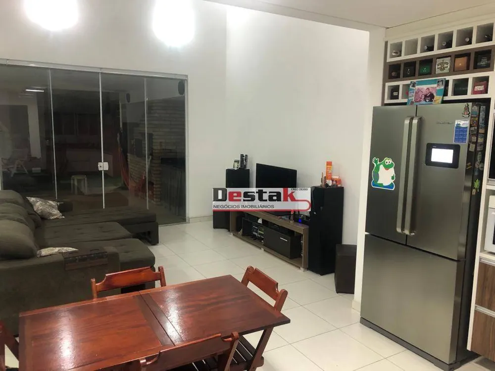Sobrado, 3 quartos, 193 m² - Foto 3
