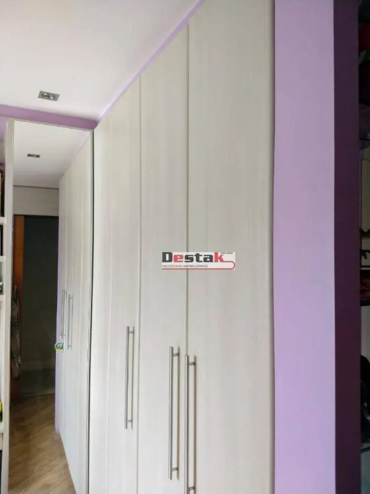 Apartamento, 3 quartos, 156 m² - Foto 4