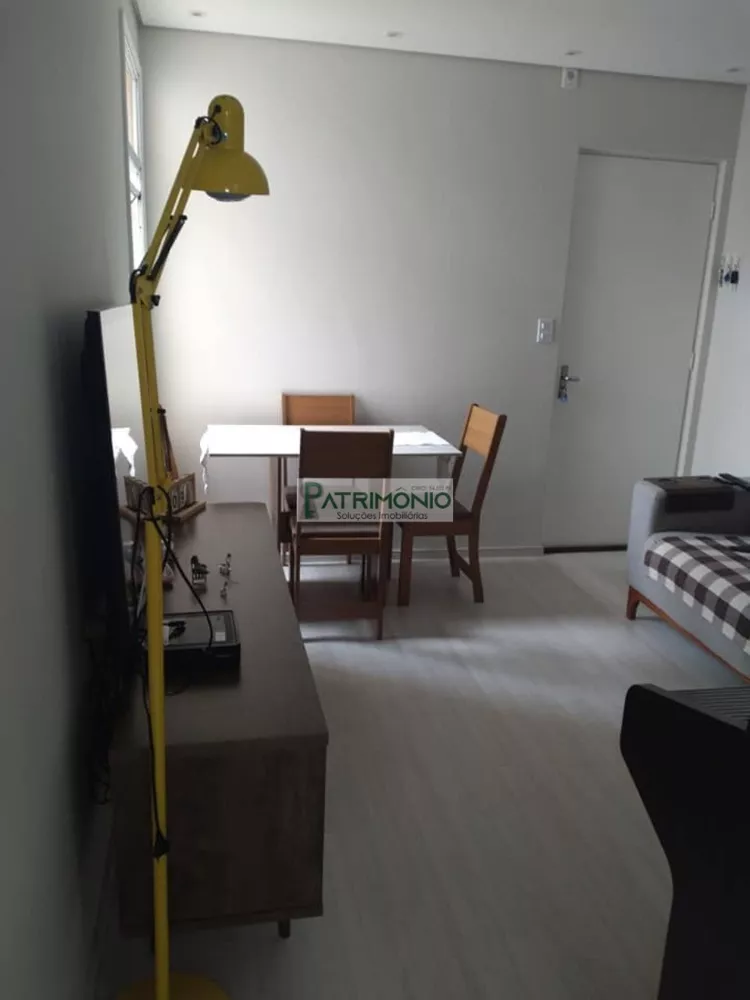 Apartamento à venda com 2 quartos, 44m² - Foto 2