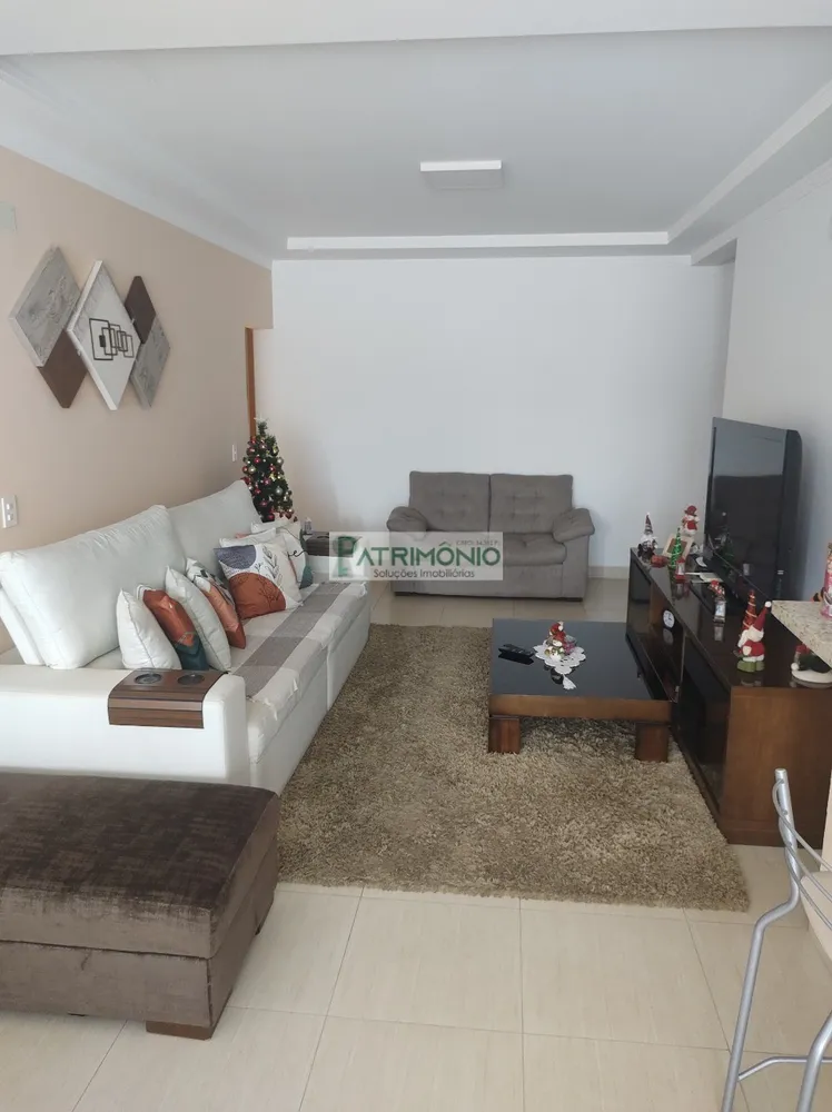 Apartamento, 3 quartos, 120 m² - Foto 1